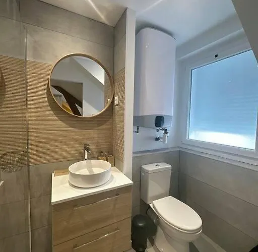 / /sacré Studio/ /wifi/ /parking Privé *