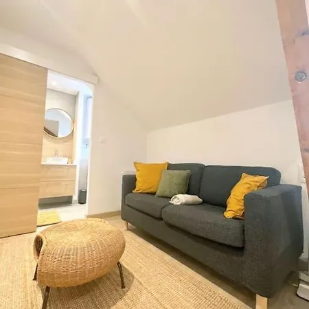 / /sacré Studio/ /wifi/ /parking Privé *