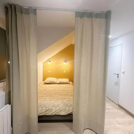 / /sacré Studio/ /wifi/ /parking Privé